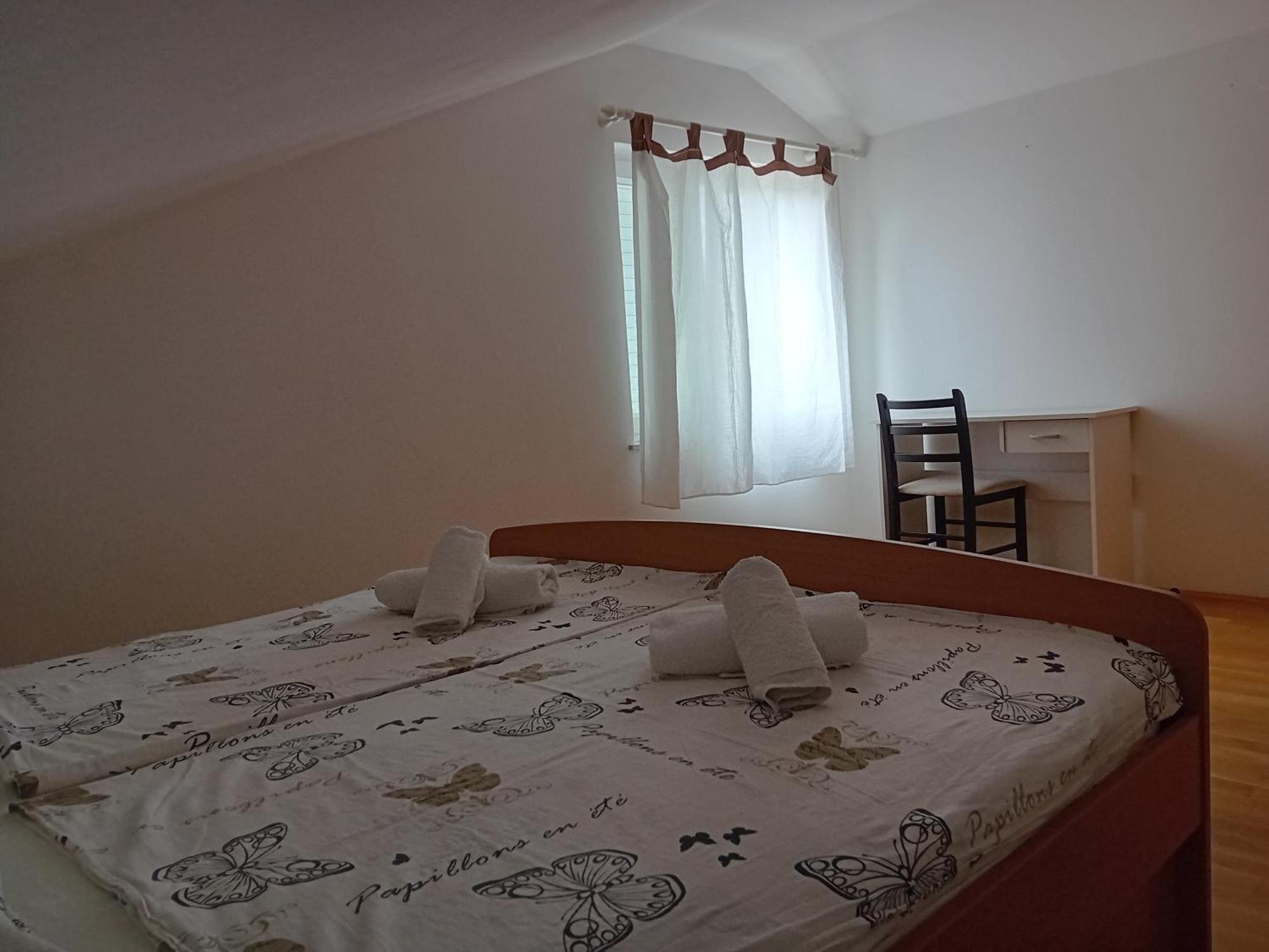 Apartmani Ana I Predrag Lopar Zimmer foto